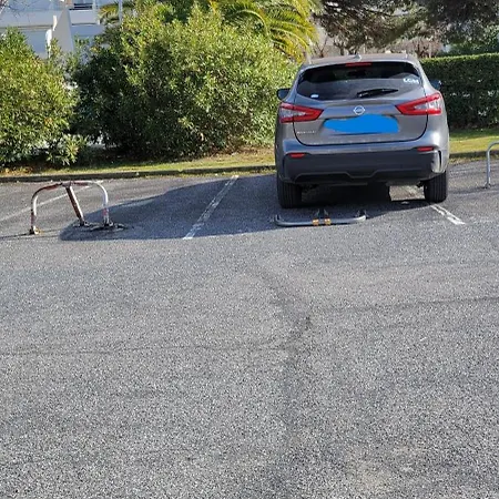 Apartment Parking Et Clim 100 M De La *